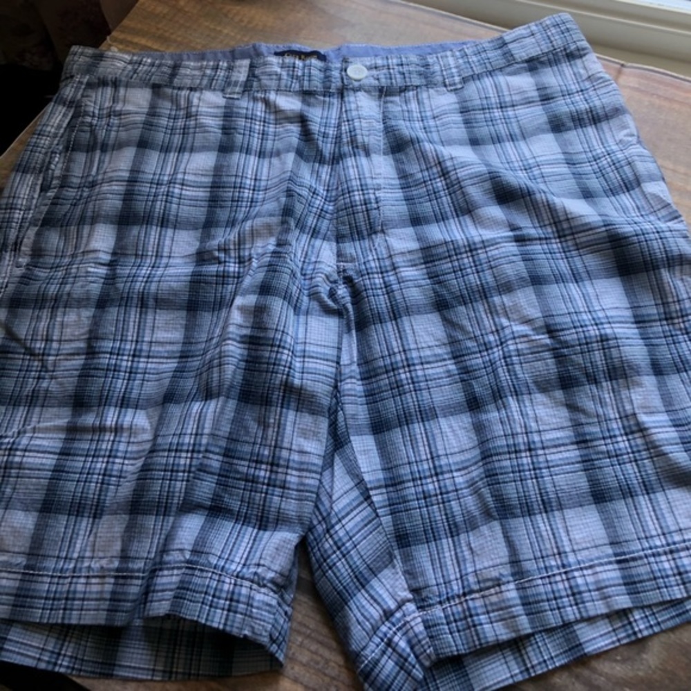 💜💜 Club Room Mens Plaid Blue and White Shorts…